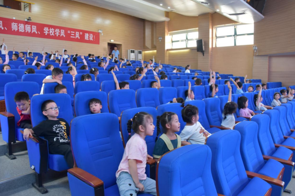 九江小学(九江小学校长)